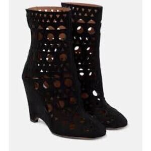 Alaia Vienne Suede Wedge Boots Women's 10.5 Black Suede Preppy Ankle Bootie S33